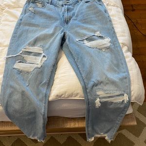 American eagle mom jeans